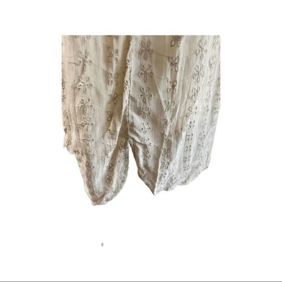 NWT Bishop and young tan Eyelet button down size small - Picture 4 of 7